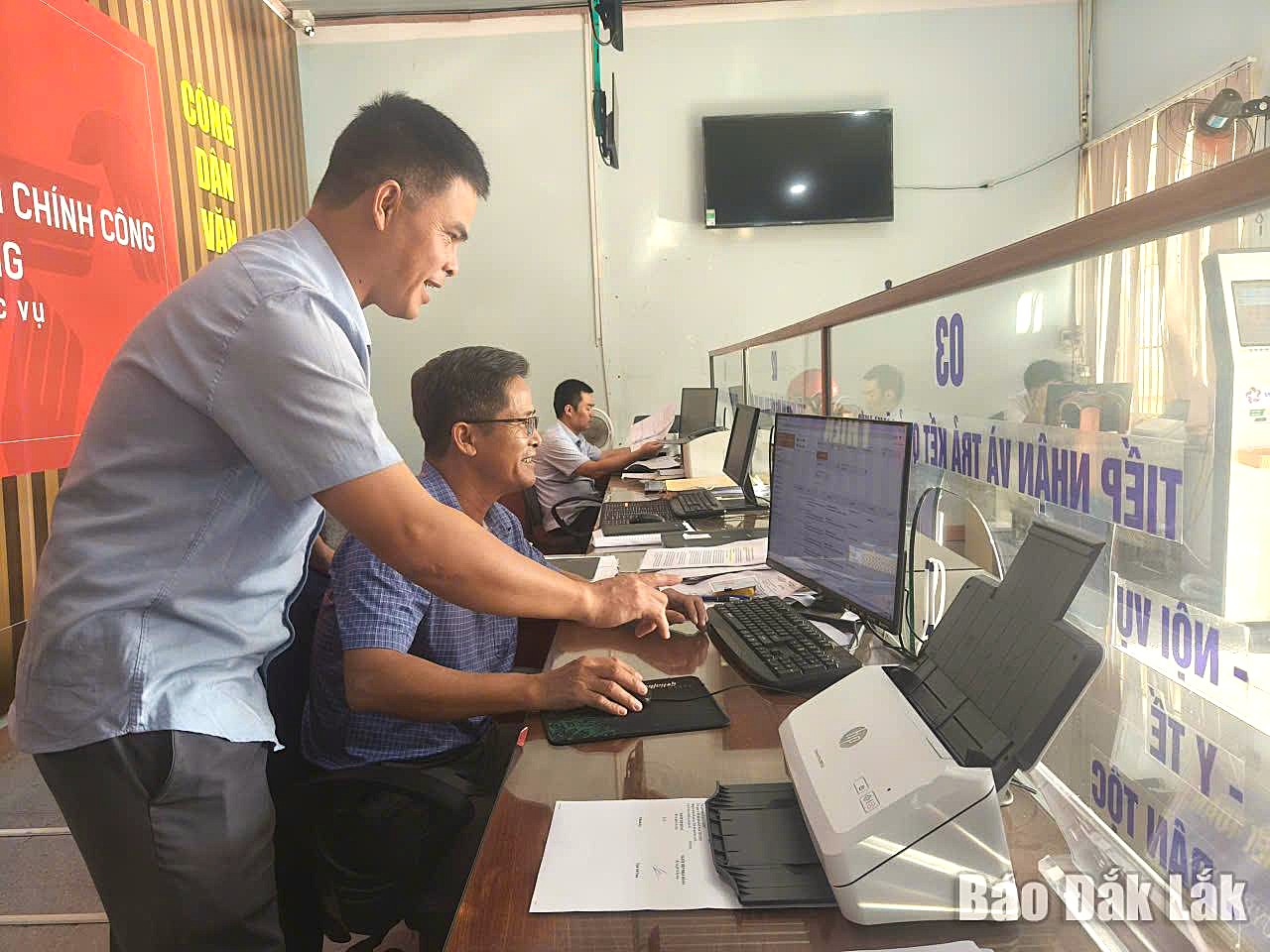 Efforts to develop human resources for digital transformation