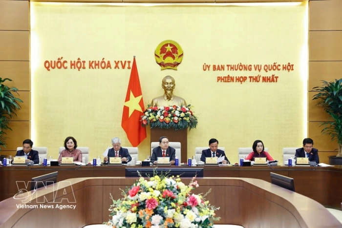 16th NA Standing Committee convenes first session