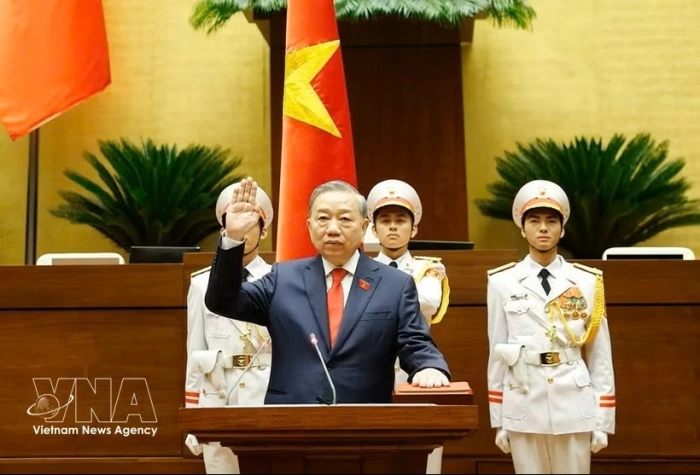 Congratulations extended to Vietnam's newly elected key leaders
