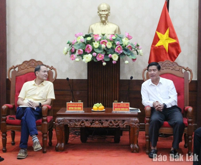 PPC Vice Chairman, comrade Nguyen Thien Van holds working session with IDH Netherlands delegation