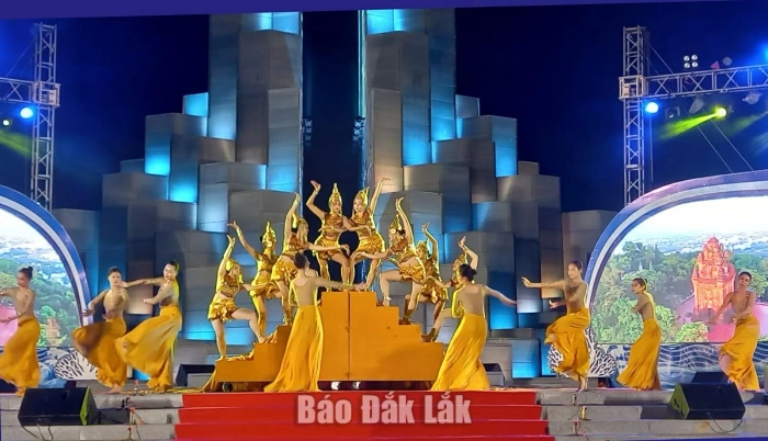 Summer tourism in Dak Lak, where gong echoes meet ocean waves
