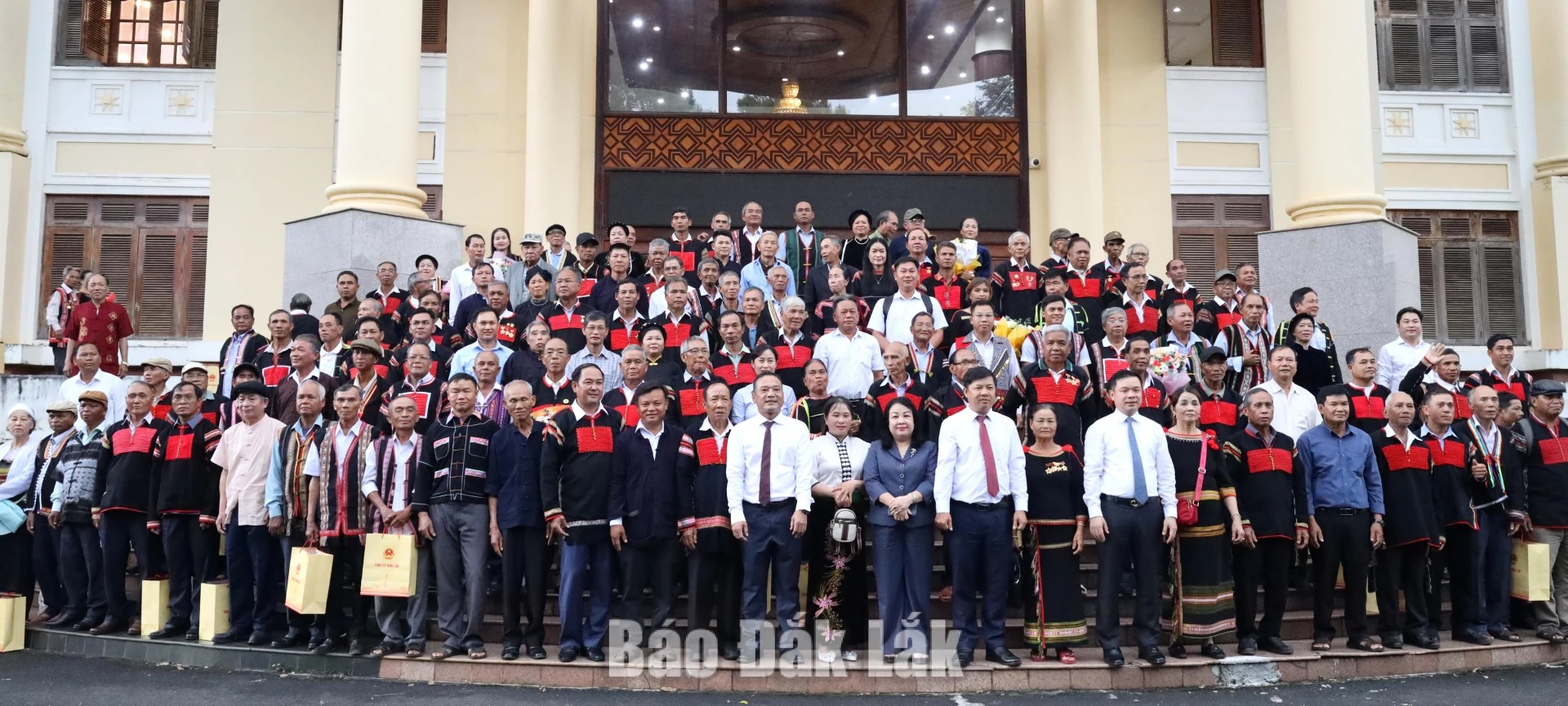 Meeting honours outstanding village elders, respected community figures