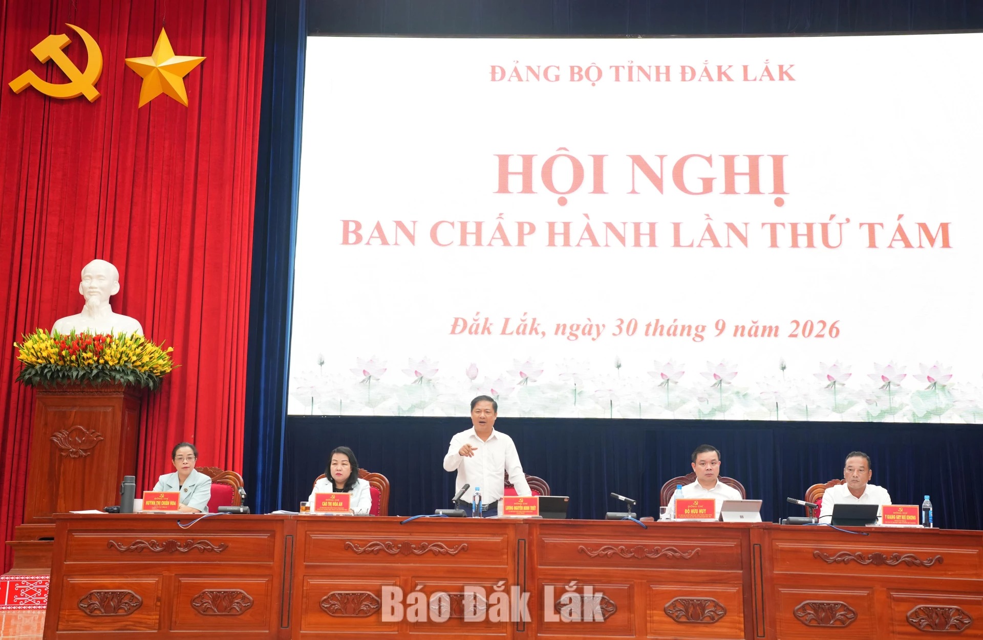 Eighth conference of the Provincial Party Executive Committee: Decisive push in growth
