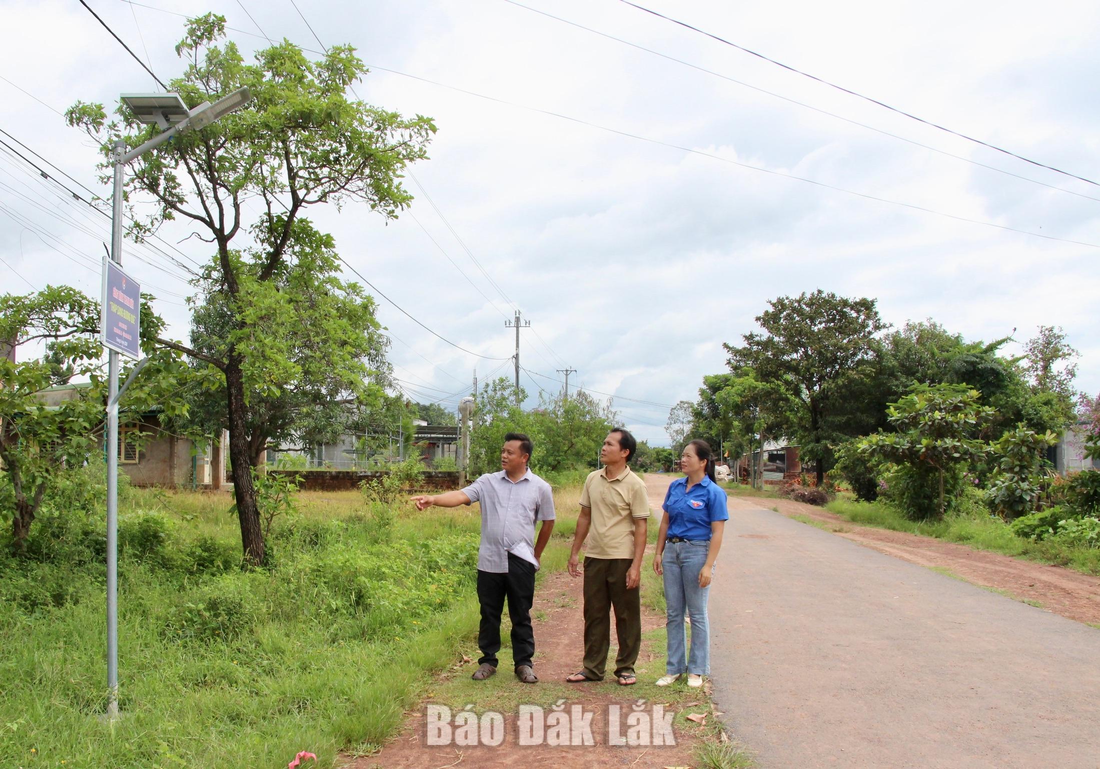 Youth contributing to building new rural areas