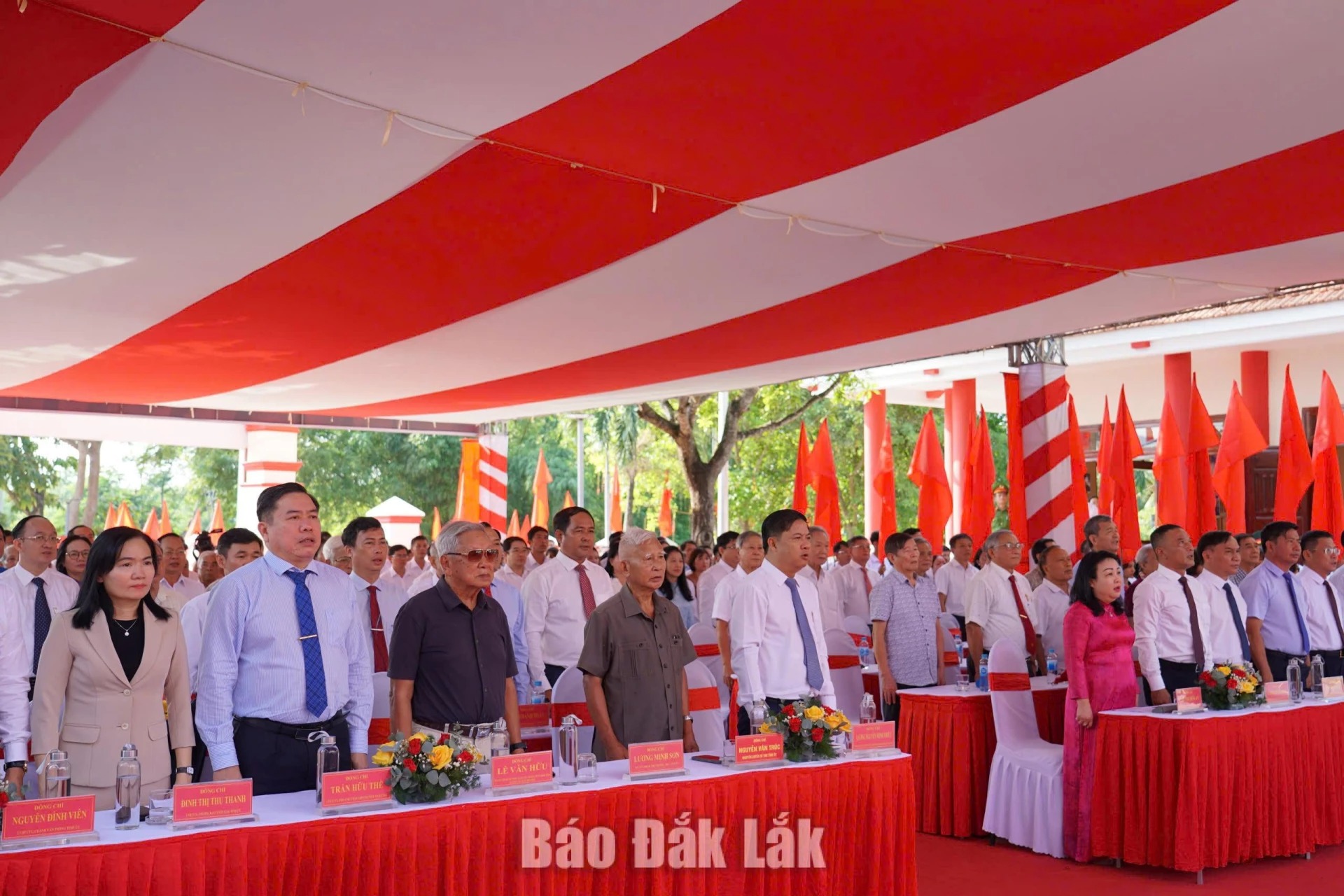 Offering incense to mark 96th Anniversary of First Communist Party Cell’s Founding in Phu Yen